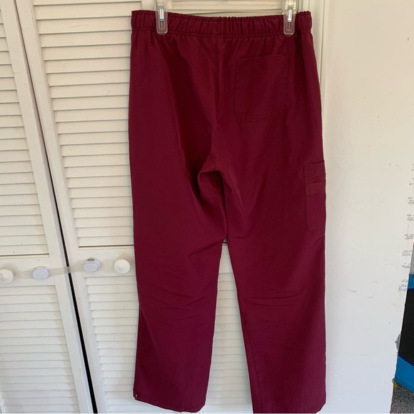 Lot of 2 WonderWink Women’s Tall Cargo Scrub Pants Sz M Tall Grey Maroon 5214T - Picture 10 of 16